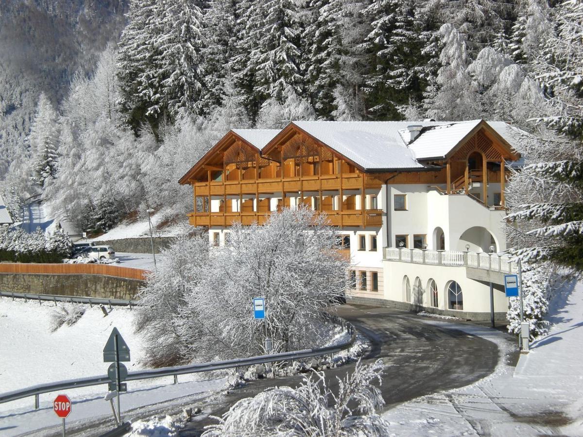 Hotel Kranebitt Val di Vizze Exterior photo