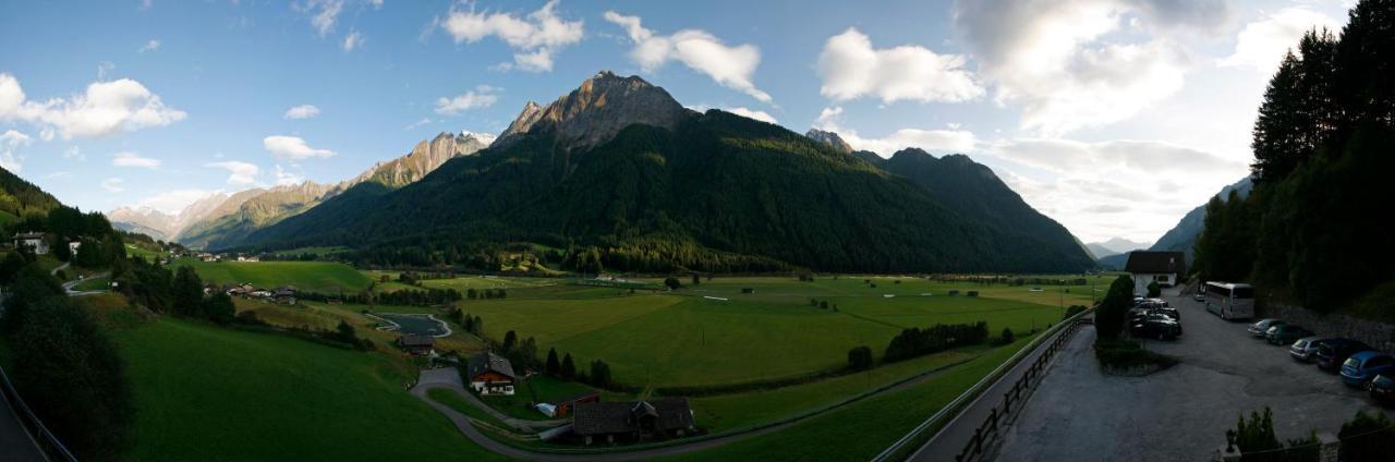 Hotel Kranebitt Val di Vizze Exterior photo