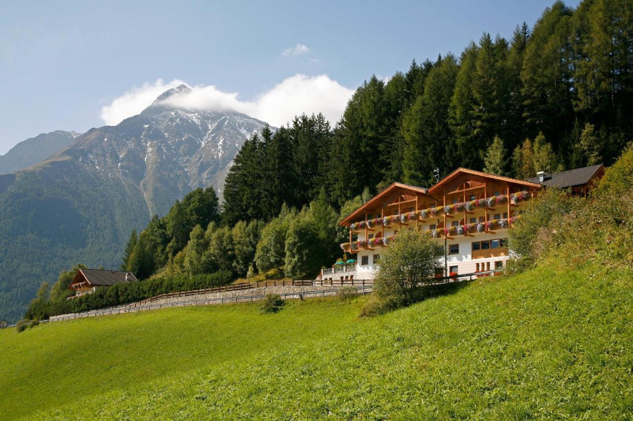 Hotel Kranebitt Val di Vizze Exterior photo