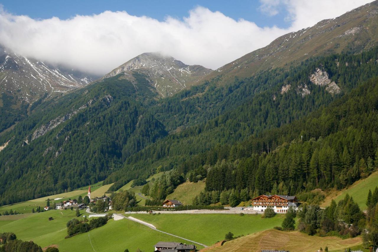 Hotel Kranebitt Val di Vizze Exterior photo
