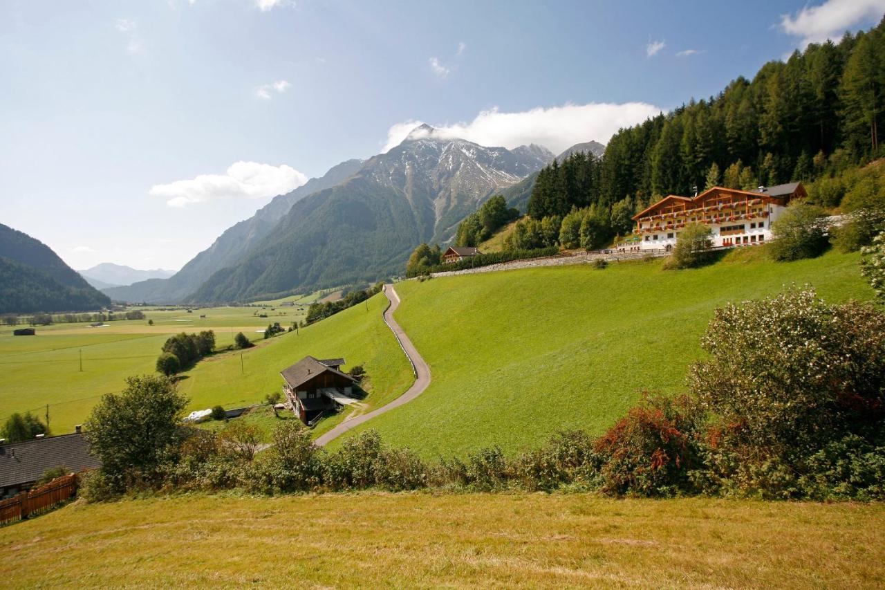 Hotel Kranebitt Val di Vizze Exterior photo