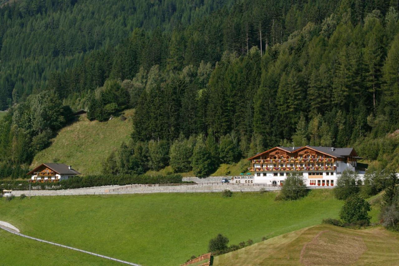 Hotel Kranebitt Val di Vizze Exterior photo