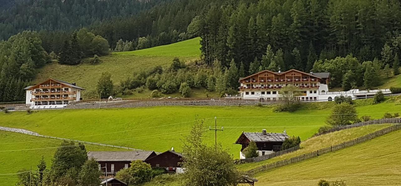 Hotel Kranebitt Val di Vizze Exterior photo